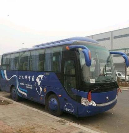 旅游大巴車燒的是汽油還是柴油？
